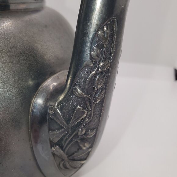 Antique 1800-1849 Pairpoint Mfg. Co. Quadruple Silver Plate Floral Tea Pot Dents - Picture 14 of 16